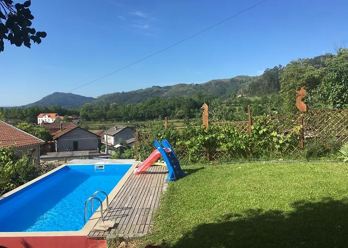 Casa S. Nicolau Nyaraló *